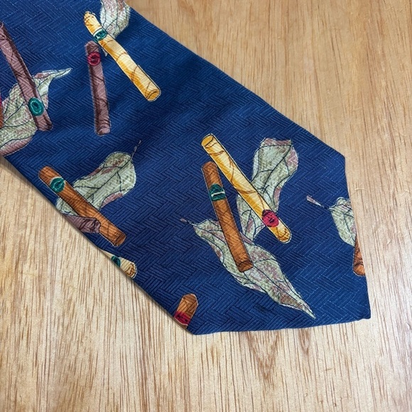 Enamels Men’s 100% Silk Cigar Novelty Print Neck Tie - Picture 1 of 4